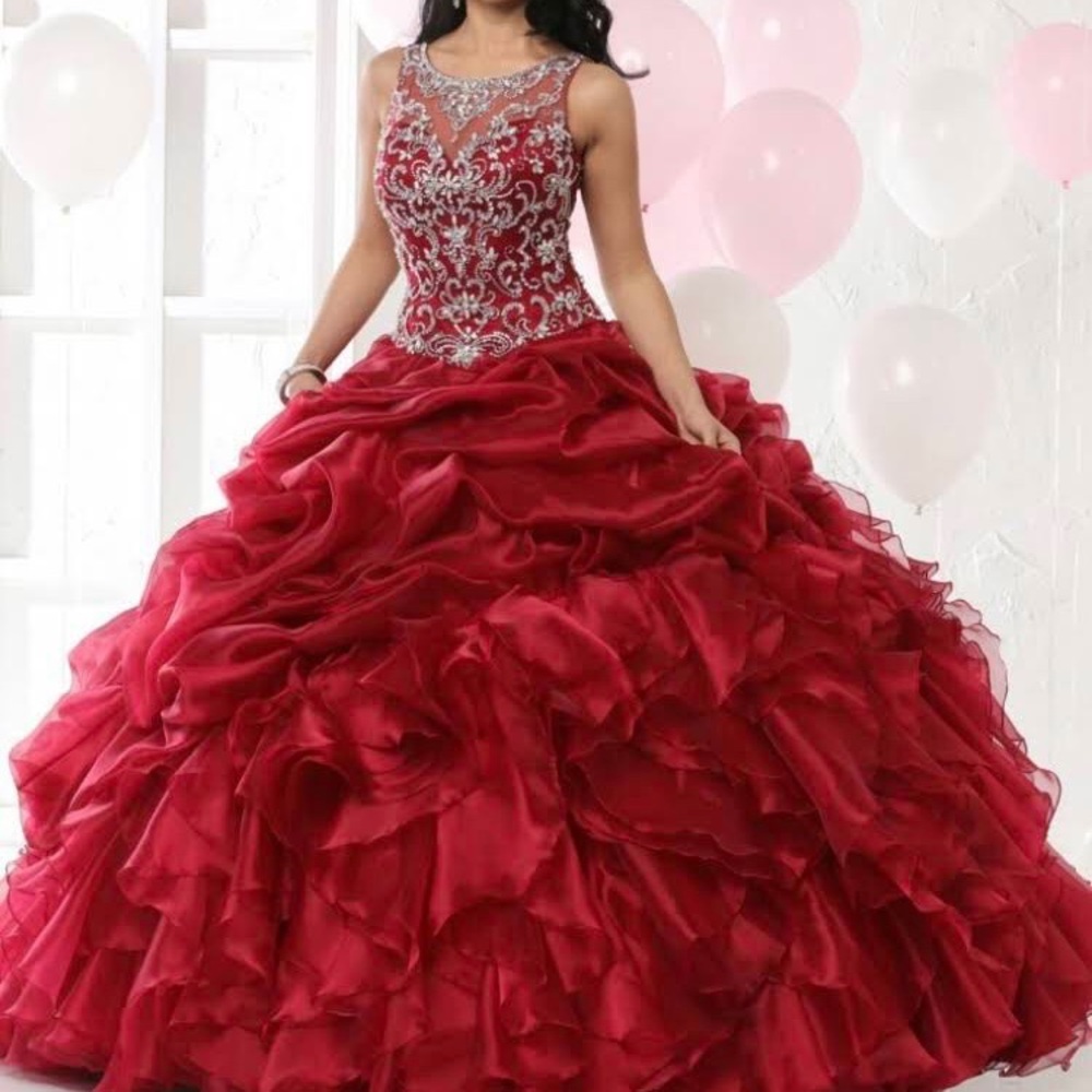 Quinceñera Dress/ Sweet Sixteen